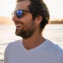 Handsome, tall and tanned guy wants to meet shy woman in Vermont